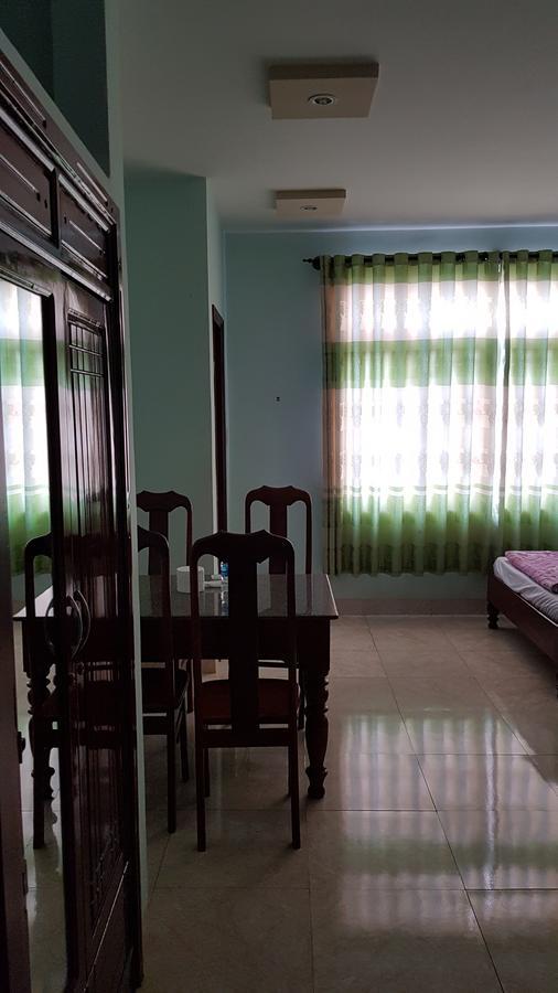 Manh Hung Hotel Buon Ma Thuot Eksteriør billede