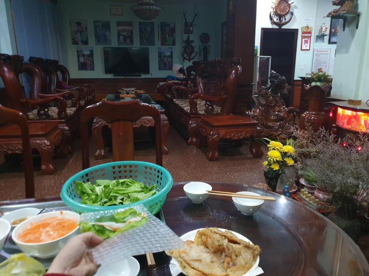 Manh Hung Hotel Buon Ma Thuot Eksteriør billede